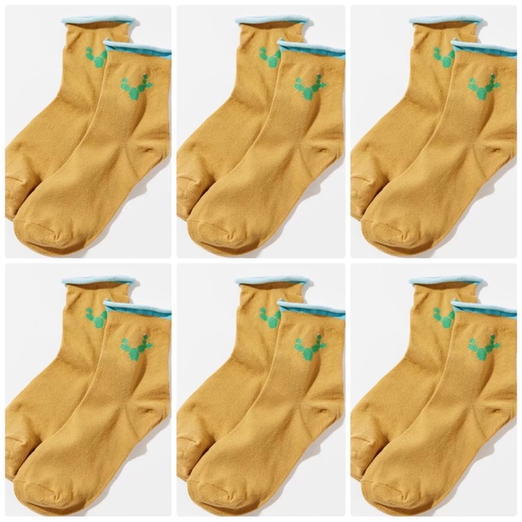 *FLASH SALE* 18 Pairs NWT Urban Outfitters Roll Up Crew Socks Set - Picture 10 of 11